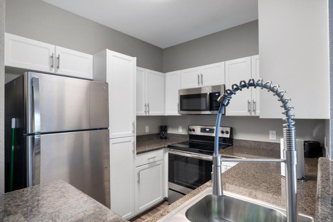 Luxury Mountain View 2Br With Balcony Located In Scottsdale Appartement Buitenkant foto